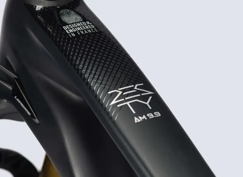 2021 Lapierre Zesty AM CF 9.9 Carbon Mountain Bike in Black-7