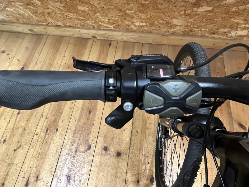 Giant Roam XR Cross Bar - Pre Owned-4