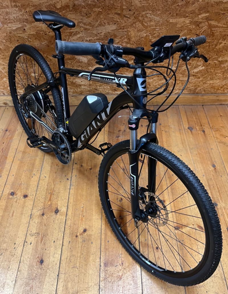 Giant Roam XR Cross Bar - Pre Owned-1