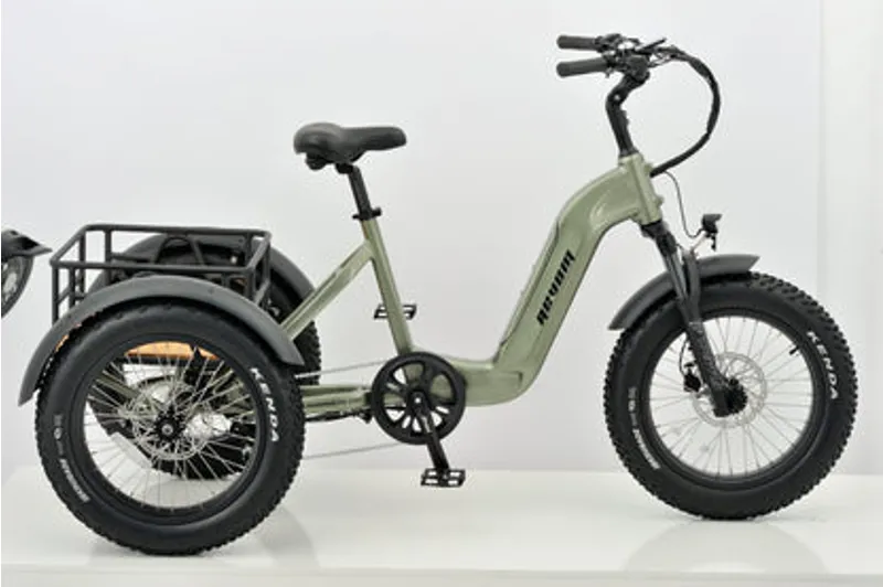 Revom T2 Trike
